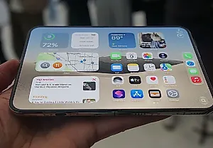 Walkman возвращается в складном iPhone