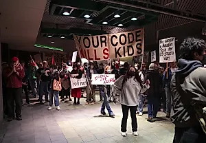Когда протесты мешают раскрытию секретов Walmart и Microsoft