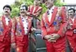 Шеф, пора поговорить о Трампе и иммиграции: Los Tigres del Norte в действии!