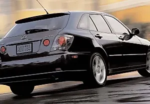 Lexus IS: Прощай, старик?