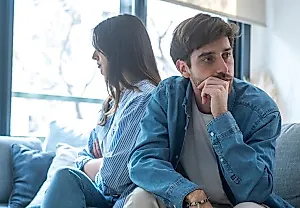 Тревожные привязанности: как партнерская депрессия сближает виновных