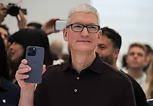 Трамп и его iPhone: когда политика ударила по кошелькам
