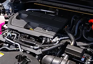 Какое-то непонятное создание: Обзор Toyota Crown Signia Limited 2025 года