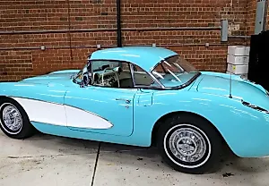 Chevrolet Corvette 1957 года: Легенда на колесах