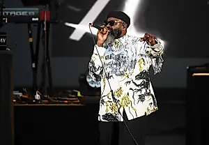 Группе The Roots не повезло: первый день фестиваля испортили длинные очереди