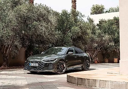 Audi RS5: гибрид с гонками в ДНК