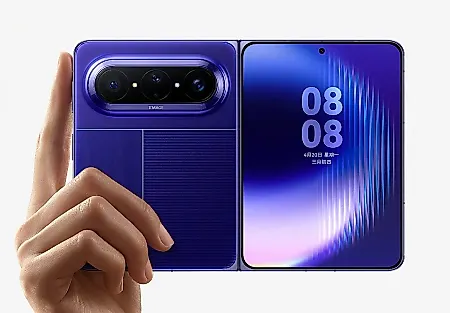Huawei опередила всех со складным гигантом