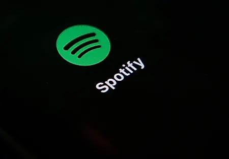 Spotify закрывает вирусные чарты: что теперь вместо топов?