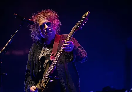 Роберт Смит из The Cure раскритиковал полутайм шоу на финале ЧМ FIFA