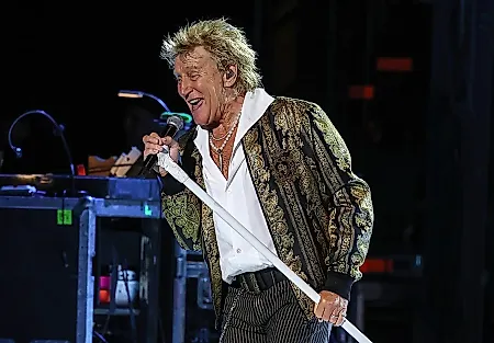Rod Stewart отменяет концерты из-за проблем с сердцем
