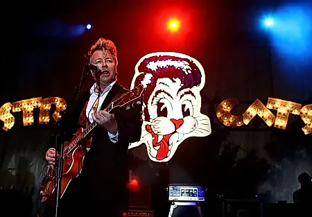 Stray Cats возвращаются на сцену