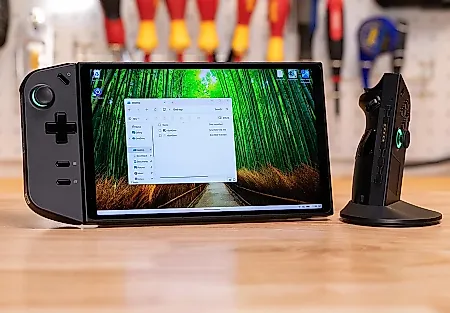Lenovo признала сбои Legion Go: игровые приставки превращаются в «кирпичи» после обновления