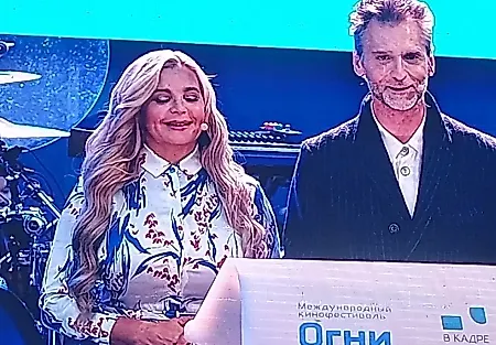 Пегова открыла «Огни большого города» — кинофестиваль о мегаполисах и Петербурге