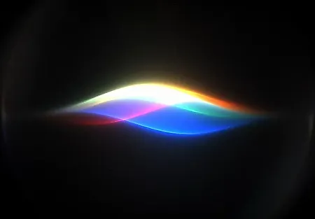 Siri спрятала сложность ИИ — и этим победила Gemini