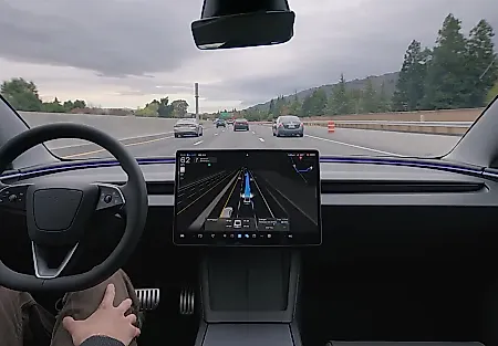 Tesla готовит запуск FSD Supervised в Чехии