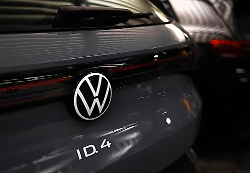 Volkswagen режет штат на 100 000 человек
