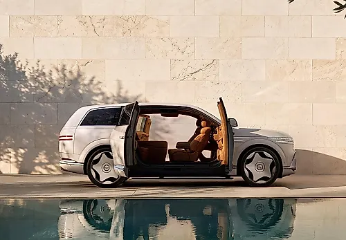 Genesis GV90: не скромничает