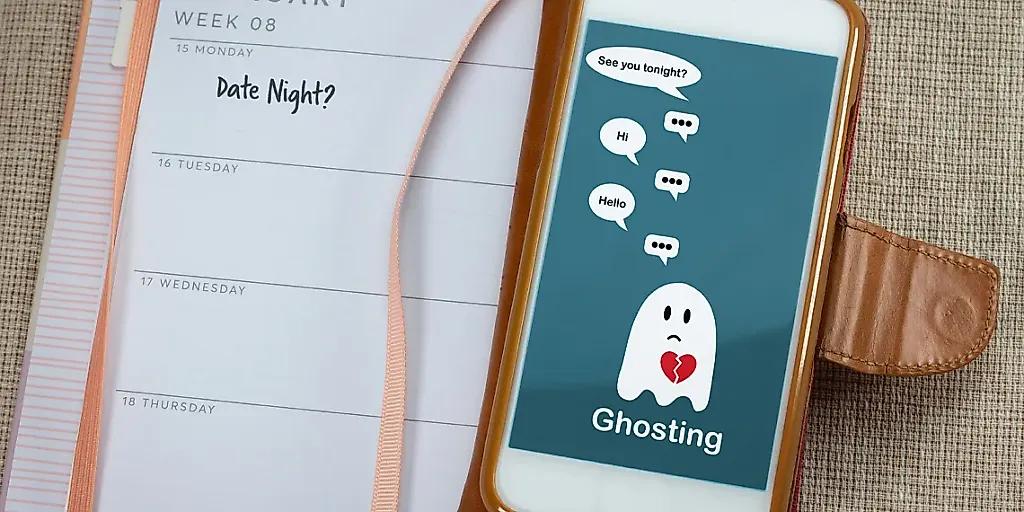 Танцы с призраками: как ghosting и breadcrumbing становятся нормой среди молодежи