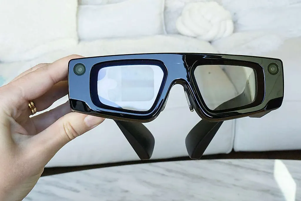 AR-очки от Snap: легкие и умные или просто очередная шутка?