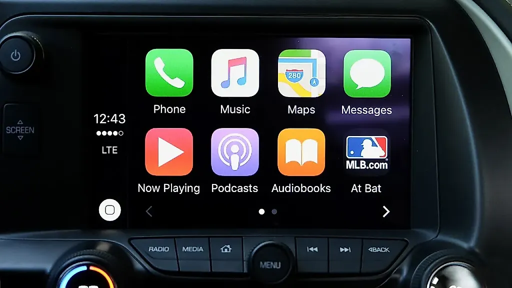 Что будет дальше с CarPlay? Теперь можно будет смотреть видео!