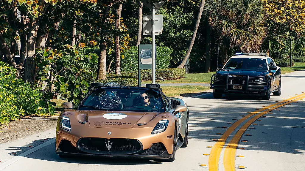 Maserati без водителя: скорость или безумие?
