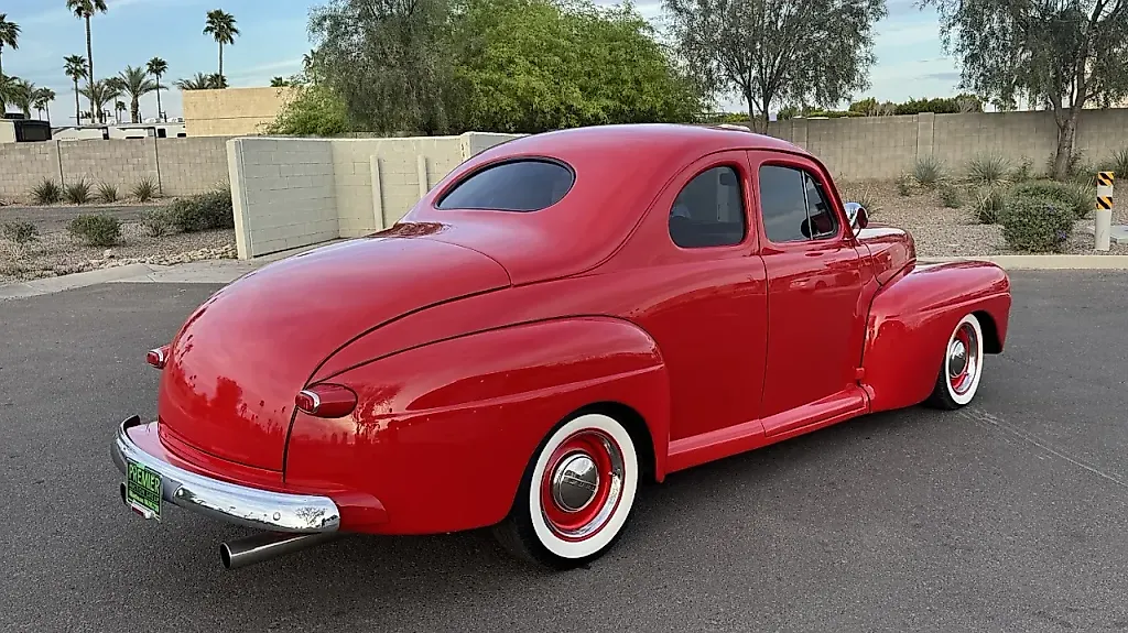 Чудеса автопрома: 1946 Ford Deluxe Coupe и его безумное превращение