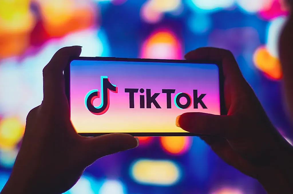 Трамп снова продлевает запрет на TikTok