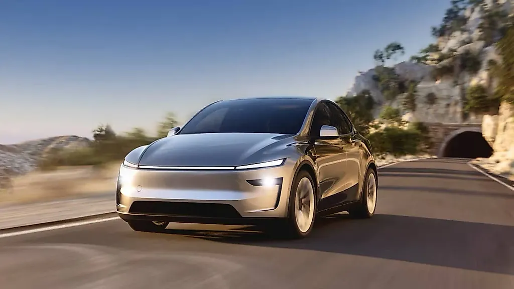 Роботакси от Tesla: Скромный дебют на фоне больших надежд