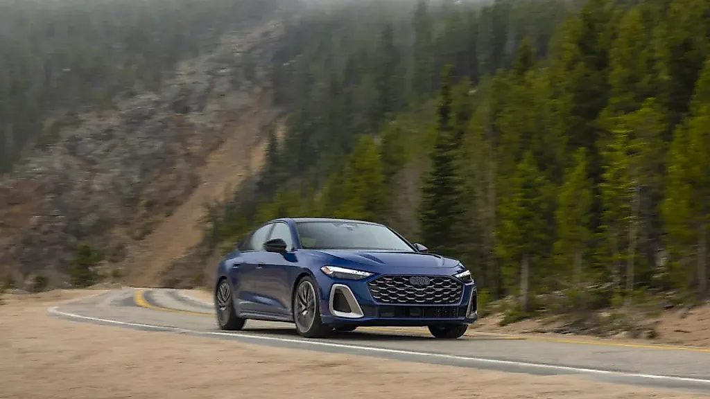 Audi: Вдохновившись хаосом, возвращаемся к ДВС!