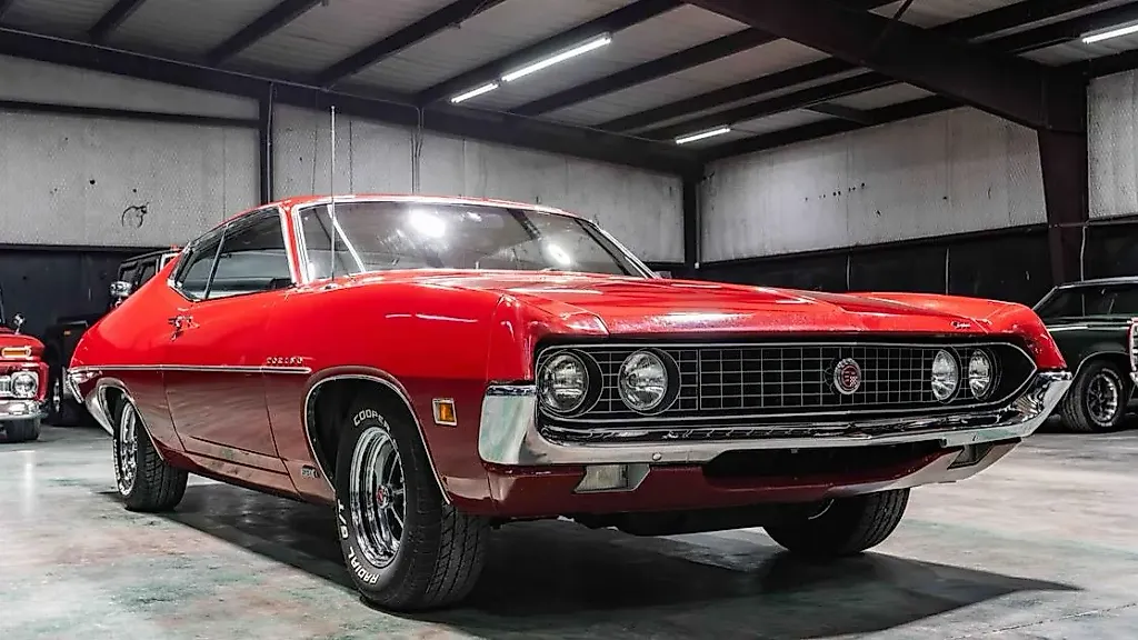 Historic Ford Torino 1970 года: красота без скорости