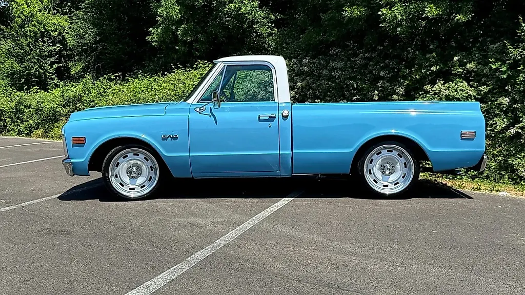 Светский ракурс: Chevrolet C10 1970 года — красавец и монстр