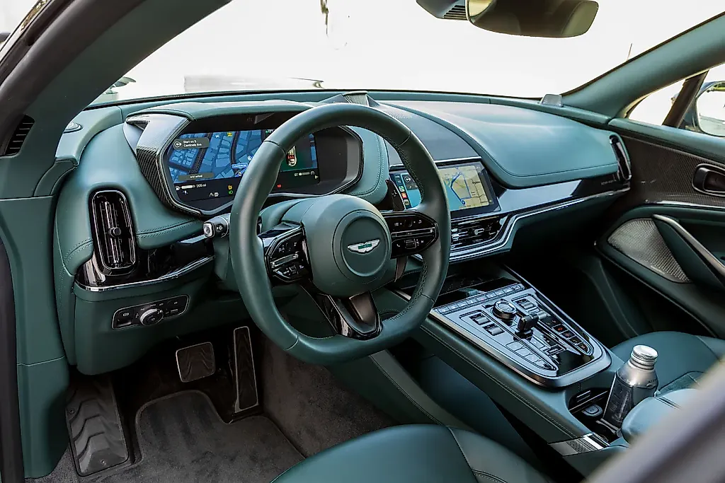 Apple запускает CarPlay Ultra: помощник для водителей.
