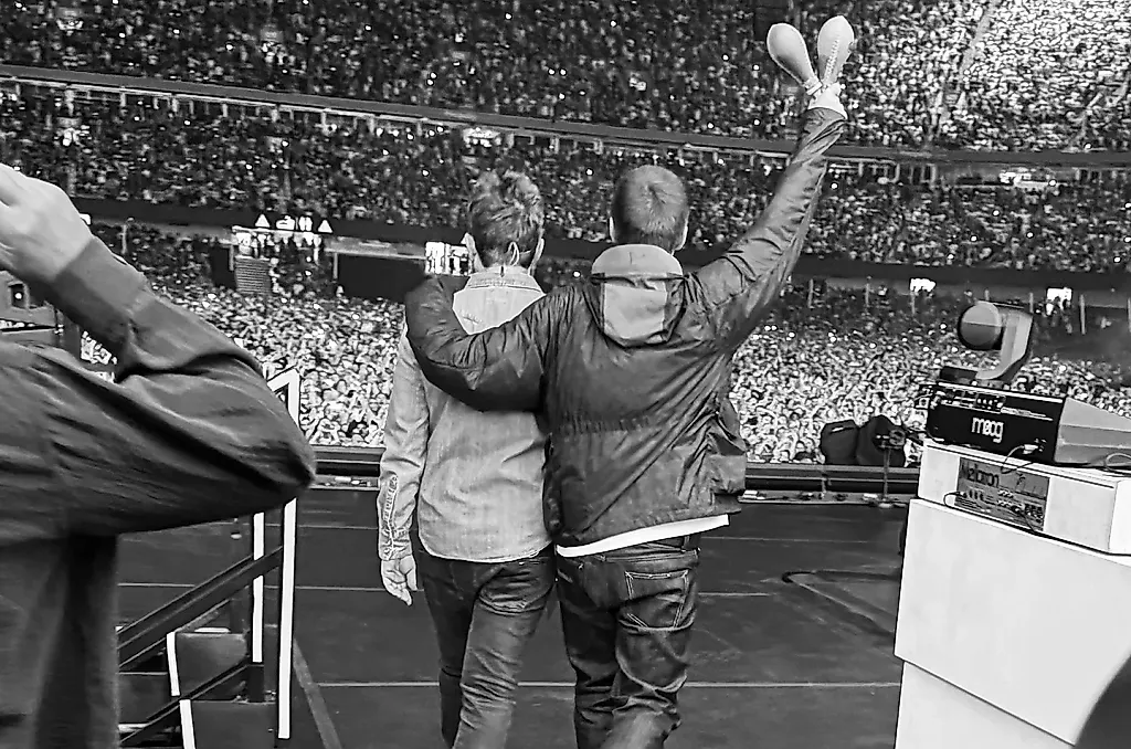 Возвращение Oasis: 9 ярчайших моментов триумфального концерта в Кардиффе
