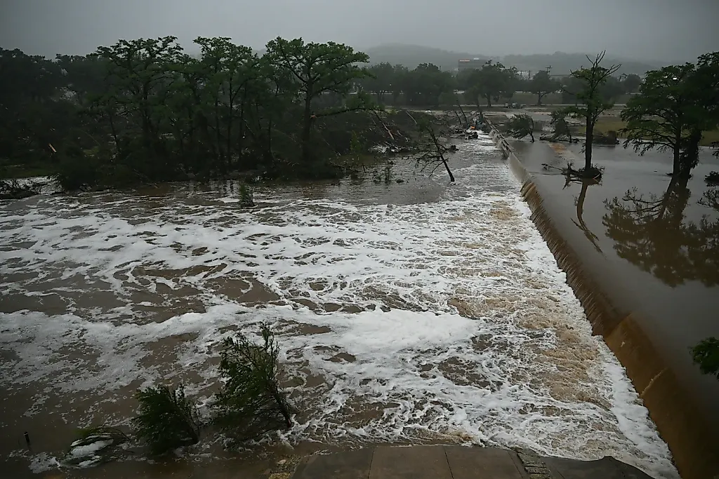 Почему сложно предупреждать о внезапных наводнениях