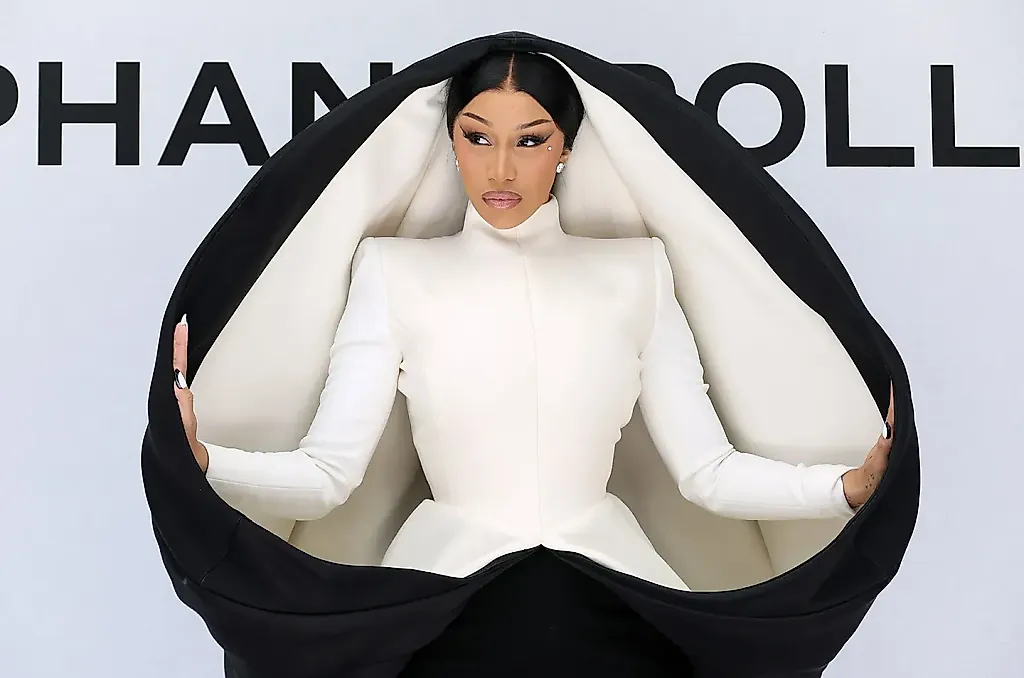 Cardi B устала от слухов о расставании с Стефоном Диггсом