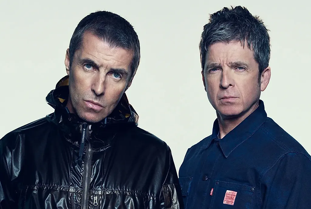 Oasis снова на вершине UK-чарта после воссоединения
