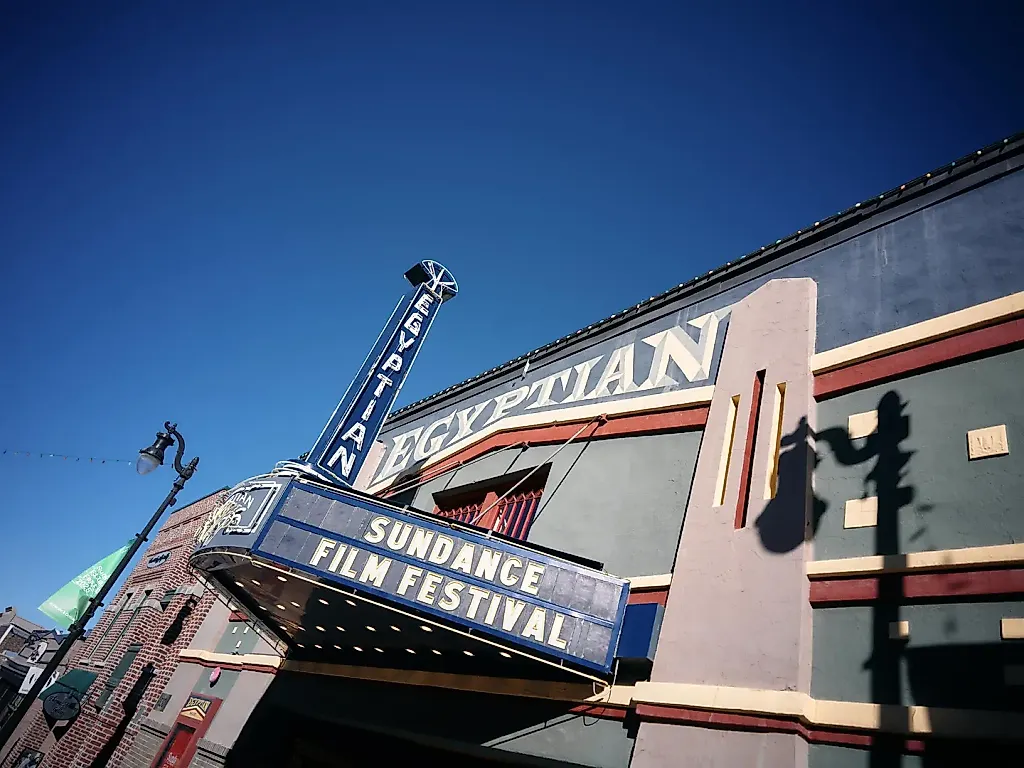 Санктуарий Sundance: Египетский театр уходит, бар возвращается, кино умирает стоя
