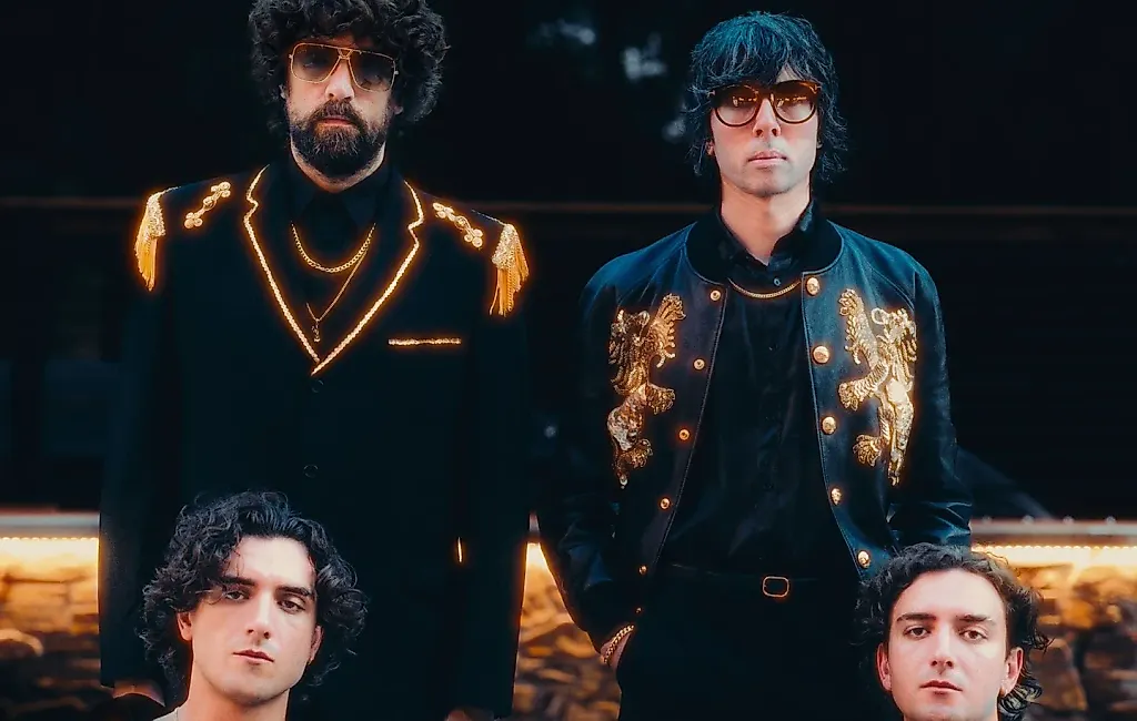 Justice выпустили EP ремиксов на «Mannequin Love», среди которых — трек от The Dare