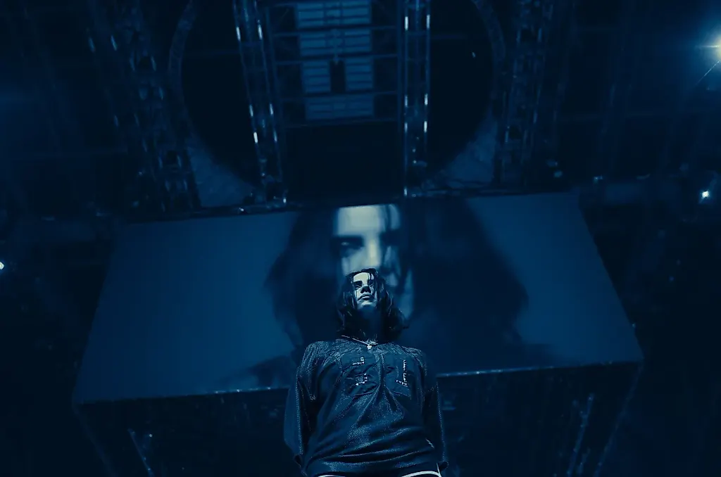 Billie Eilish и Джеймс Кэмерон запускают 3D-бомбу шоу-бизнеса