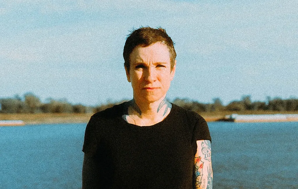 Семейная драма рок-звезды Laura Jane Grace: обвинения, извинения и грязное белье на публику