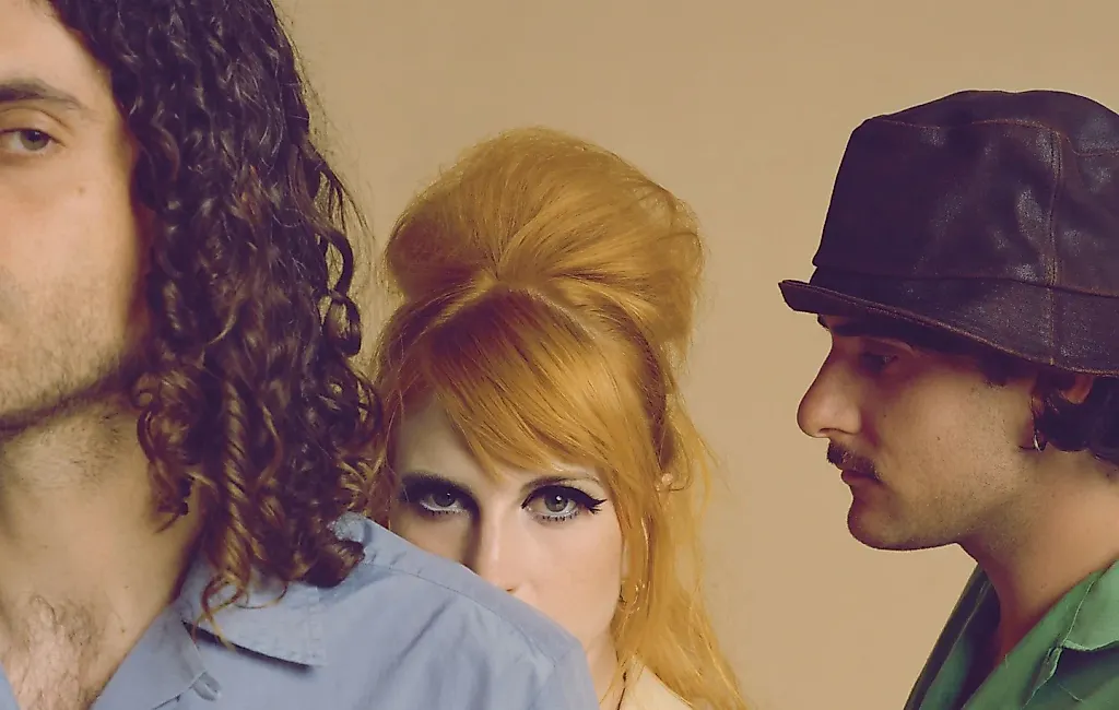 Альбом Hayley Williams 'Ego' вызвал слухи о распаде Paramore