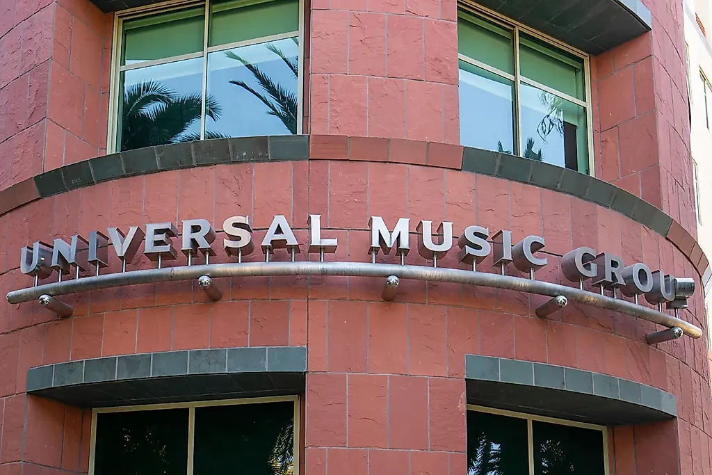 Финансовые итоги Universal Music Group: рост подписок сильнее падения физики