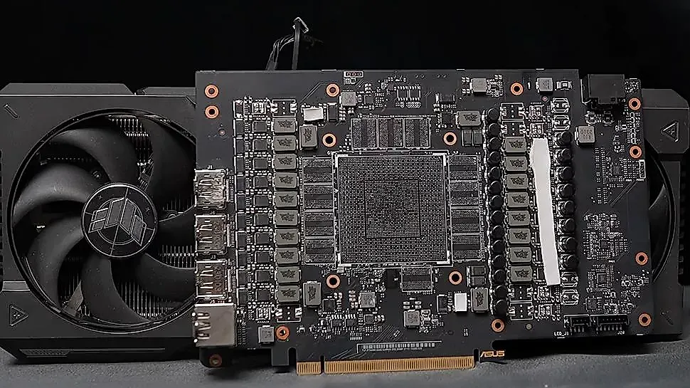 Китайские мастера превращают Nvidia RTX 5090 в ускорители ИИ