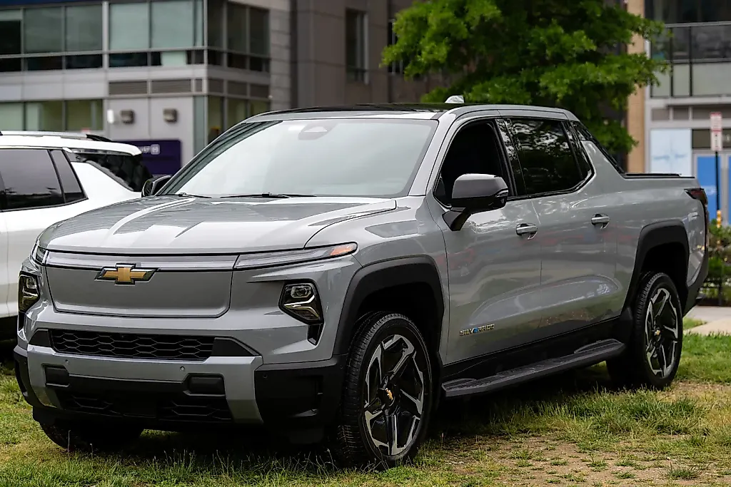 Chevy Silverado EV бьет мировой рекорд дальности на одной зарядке