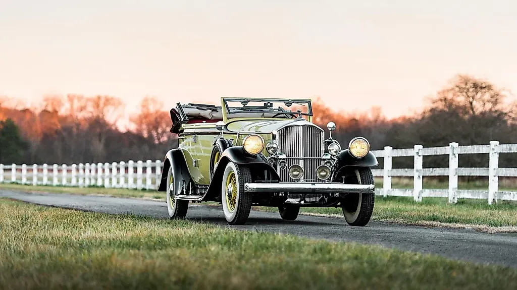 Битва раритетов: классика на аукционе Bonhams