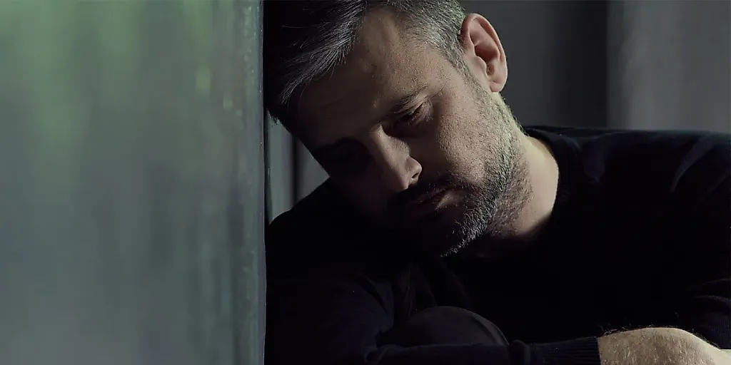 Одиночество как зеркало: почему именно сердце спасает от самоуничижения