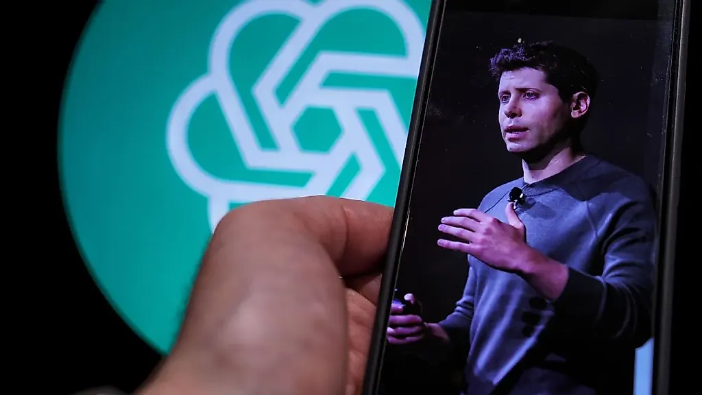 OpenAI возвращает старые модели ChatGPT и готовит "теплый" апдейт GPT-5