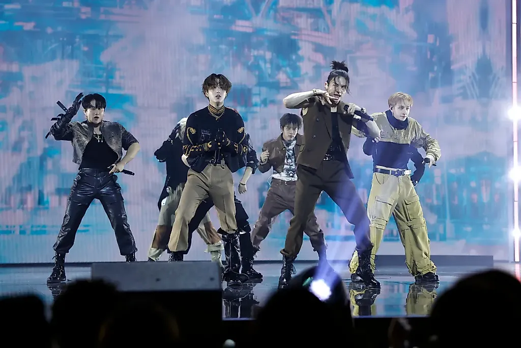 Stray Kids взорвали кассу. JYP Entertainment купается в золоте после мирового турне