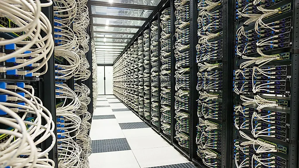 Великое наступление дата-центров: экология против искусственного интеллекта