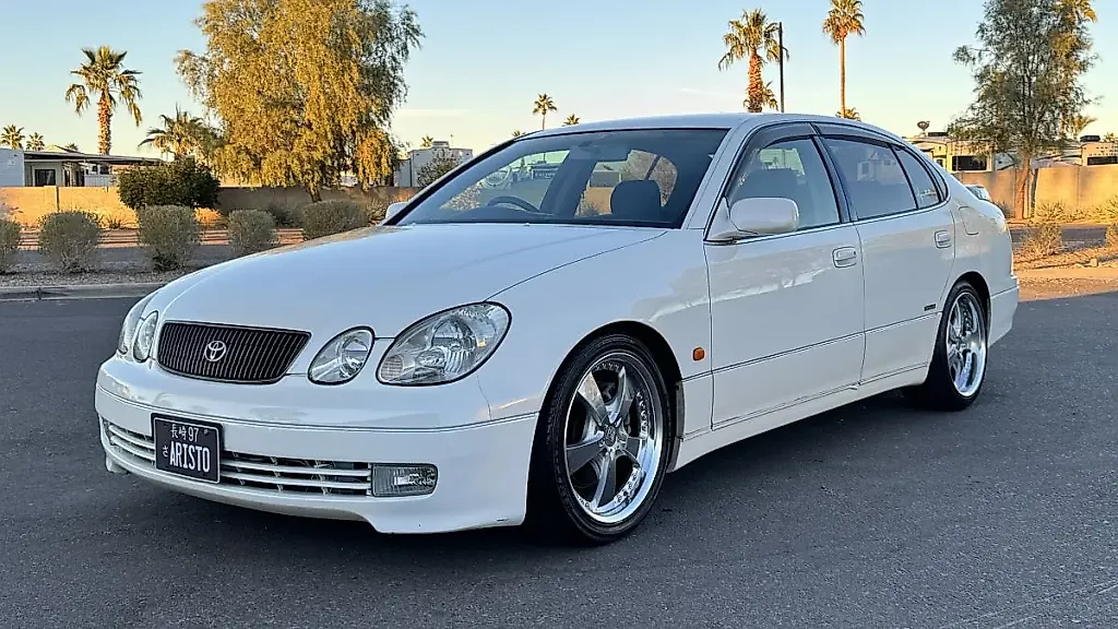 AutoHunter Spotlight: 1997 Toyota Aristo V300 Sedan